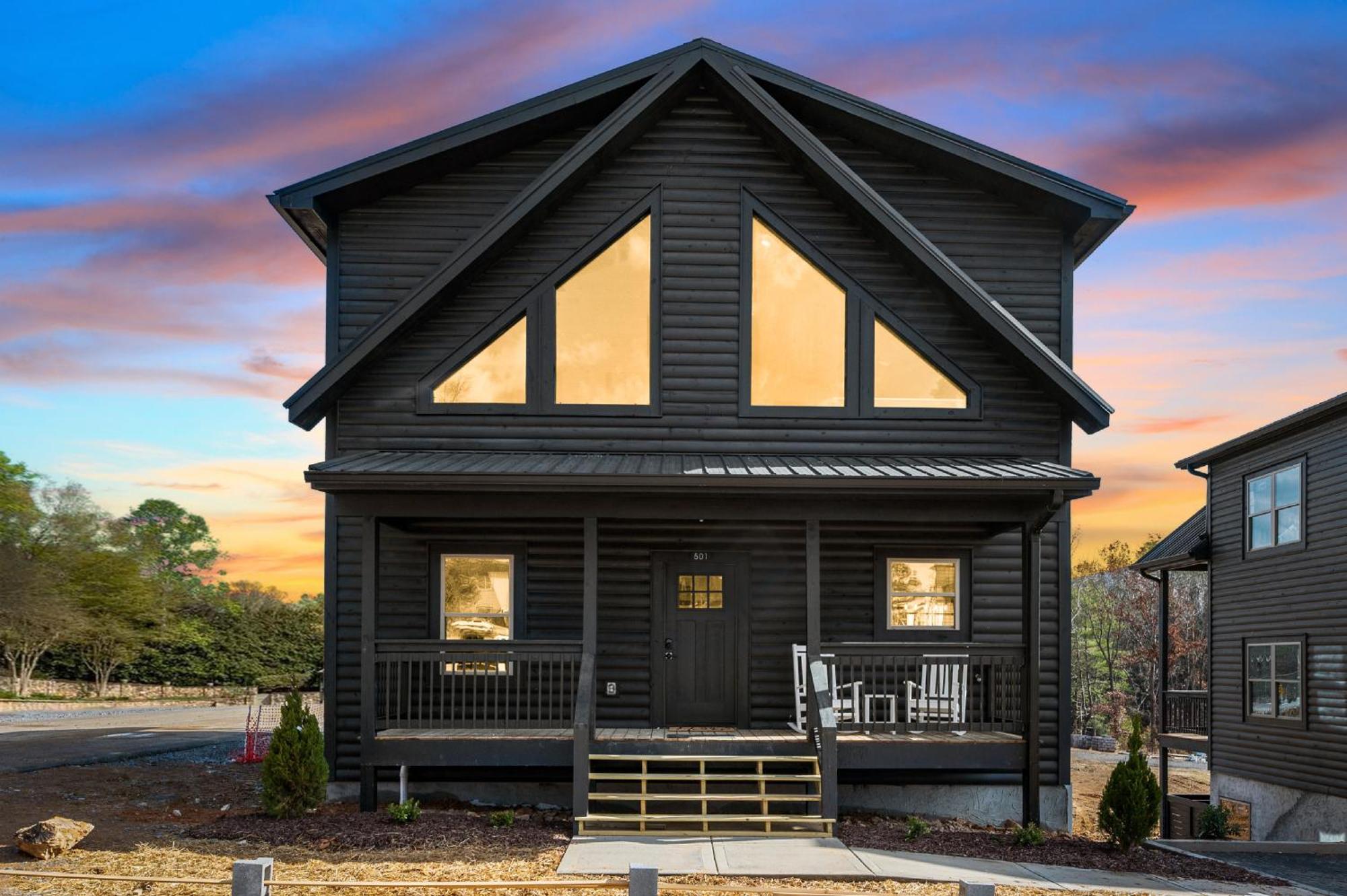 Holiday home Smokiesboutiquecabins Would To Host At Our New Cabin! 3 King Suites, Indoor Pool, Game Room, Lounge With 75