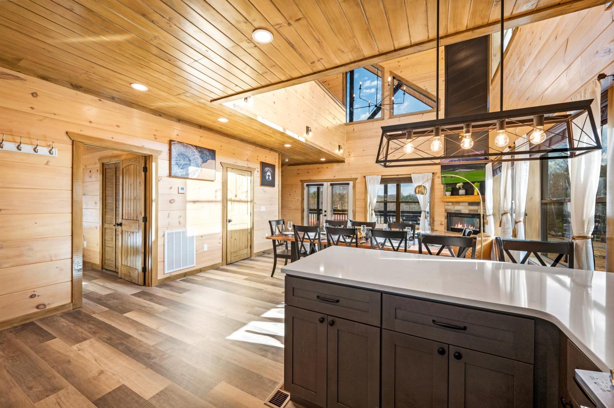 Smokiesboutiquecabins Would To Host At Our New Cabin! 3 King Suites, Indoor Pool, Game Room, Lounge With 75