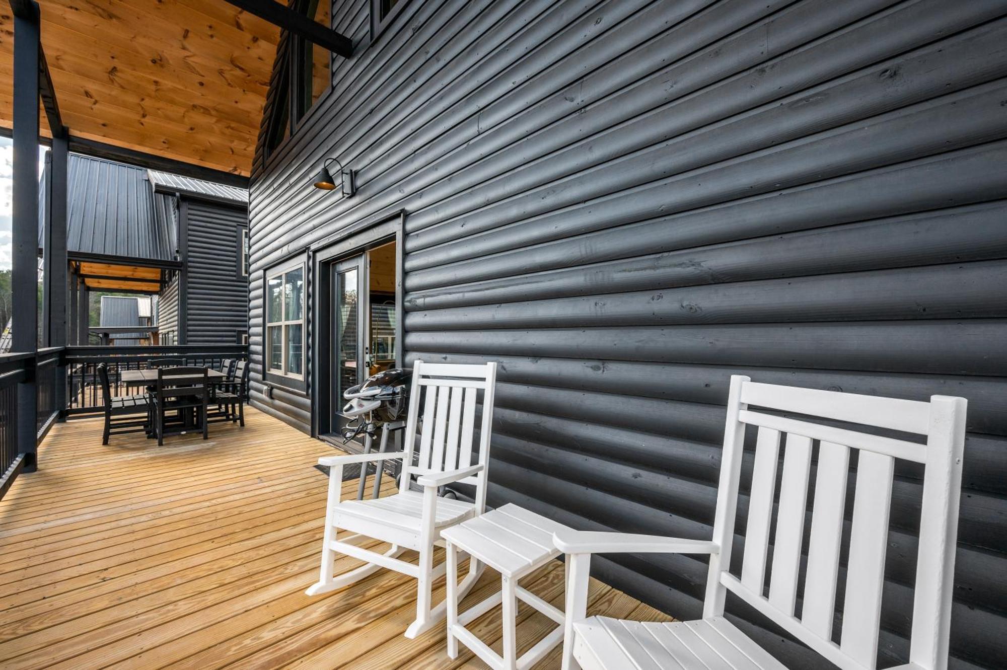 Smokiesboutiquecabins Would To Host At Our New Cabin! 3 King Suites, Indoor Pool, Game Room, Lounge With 75