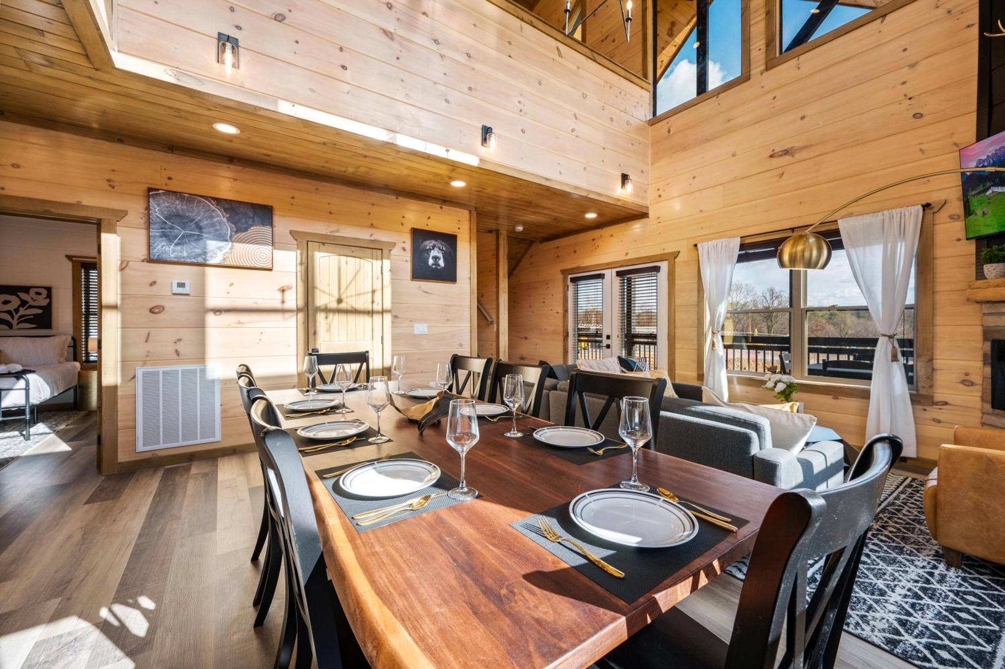 Smokiesboutiquecabins Would To Host At Our New Cabin! 3 King Suites, Indoor Pool, Game Room, Lounge With 75