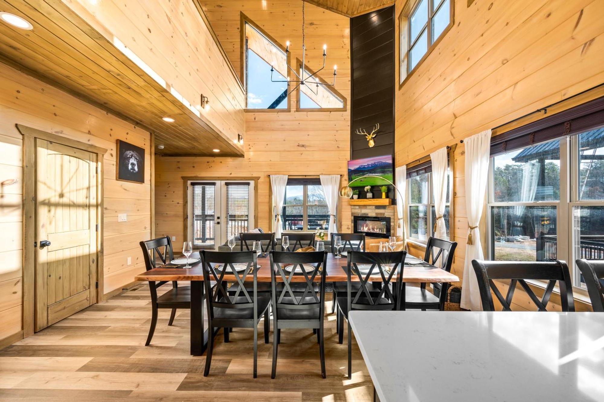 Smokiesboutiquecabins Would To Host At Our New Cabin! 3 King Suites, Indoor Pool, Game Room, Lounge With 75