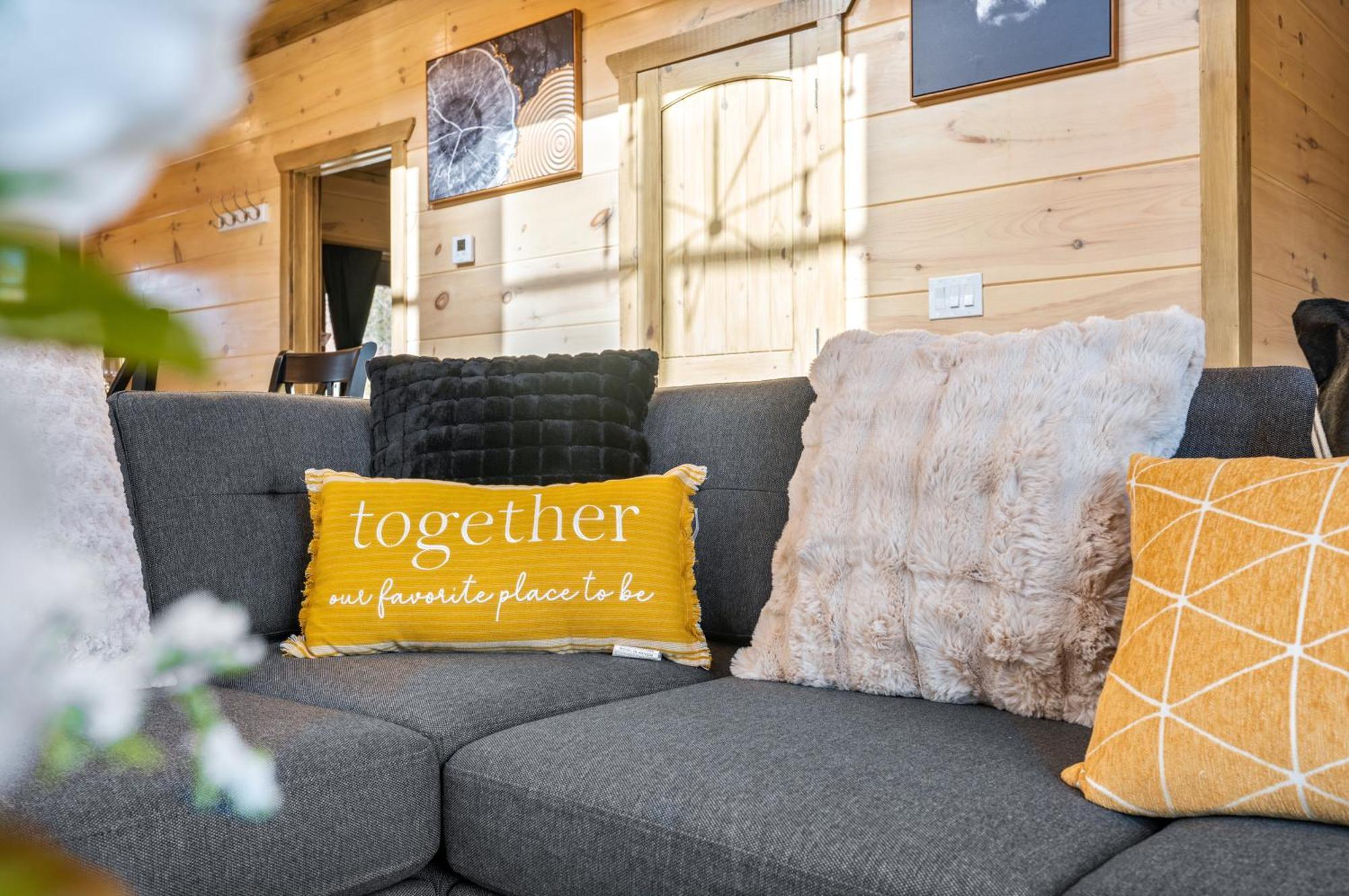 Smokiesboutiquecabins Would To Host At Our New Cabin! 3 King Suites, Indoor Pool, Game Room, Lounge With 75
