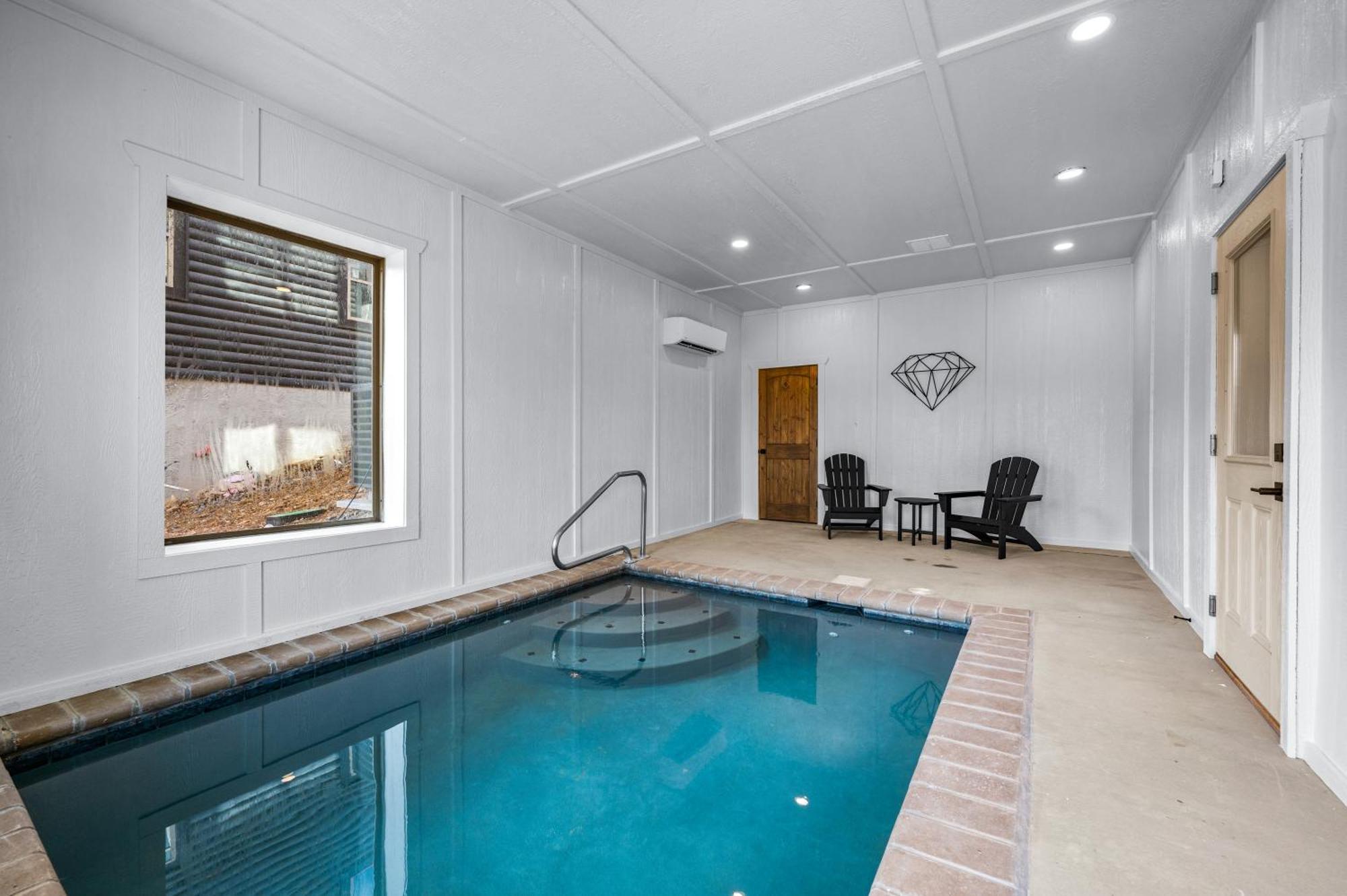 Smokiesboutiquecabins Would To Host At Our New Cabin! 3 King Suites, Indoor Pool, Game Room, Lounge With 75