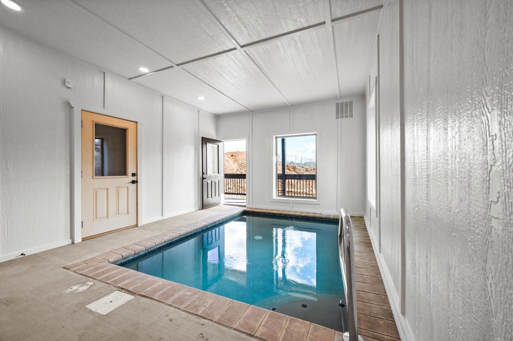Smokiesboutiquecabins Would To Host At Our New Cabin! 3 King Suites, Indoor Pool, Game Room, Lounge With 75